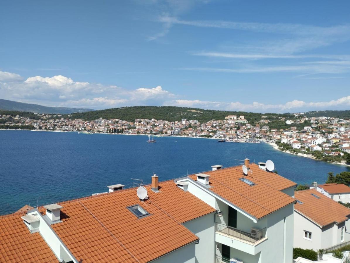 Apartment Kvesic Trogir Buitenkant foto